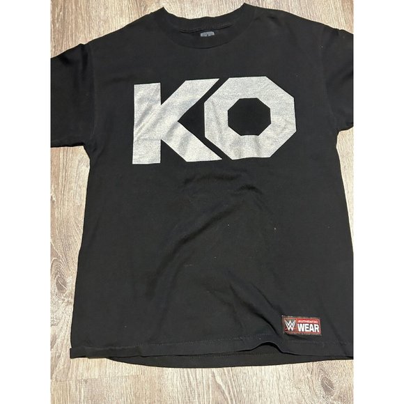 WWE Kevin Owens KO Fight Authentic Silver Graphic T Shirt Medium WWF - Picture 1 of 4